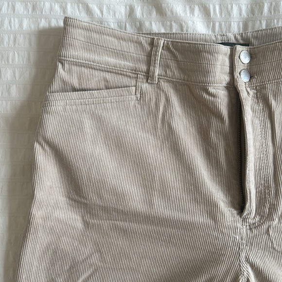 Cropped Ann Taylor corduroy pants - women’s size 12 - Picture 3 of 3